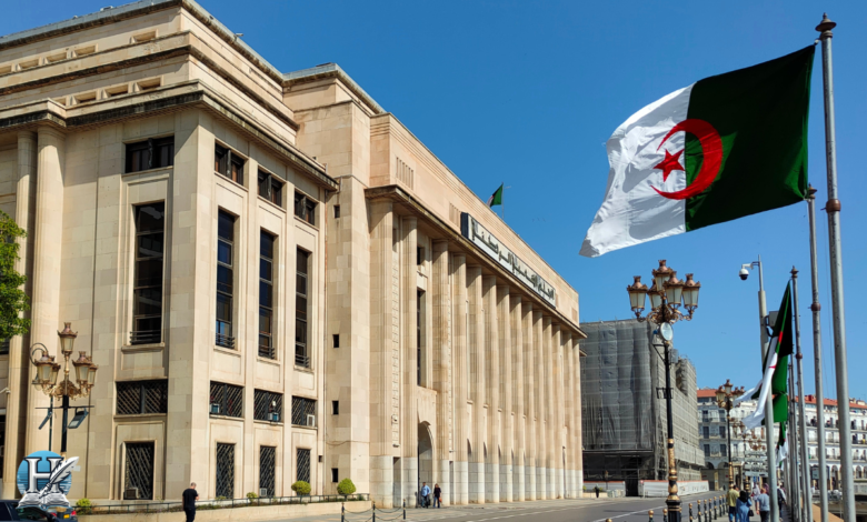 منظر يعكس جمال الجزائر وتنوعها الحضاري بين المعالم التاريخية والطبيعة الخلابة