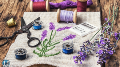 صورة توضح التطريز اليدوي التقليدي كأحد الفنون التراثية التي تعكس الهوية الثقافية