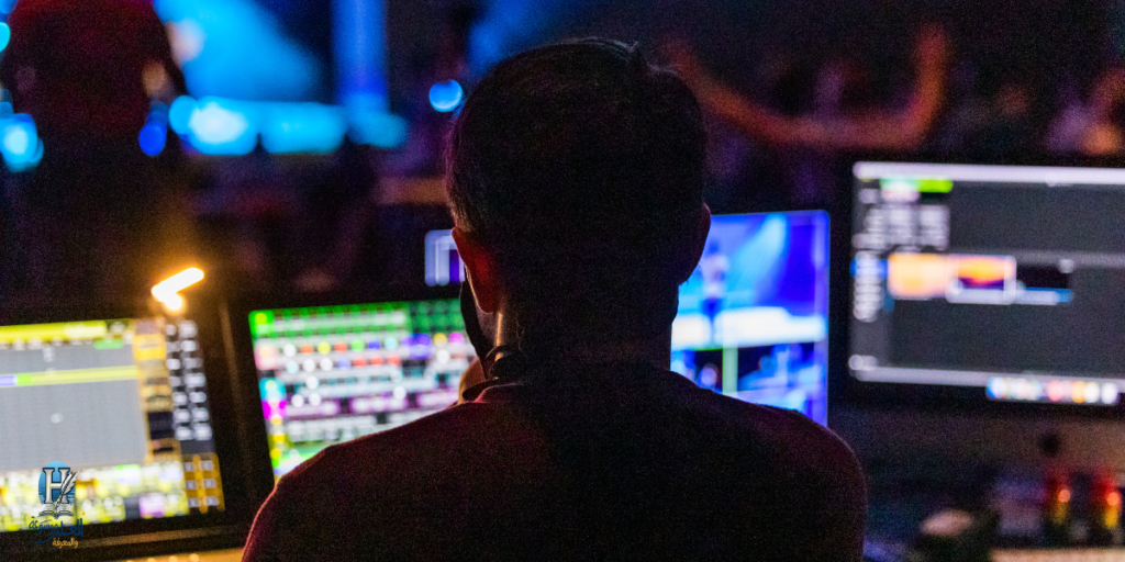 رسم توضيحي لمتلازمة المحتال يظهر شخصاً يشك في قدراته رغم نجاحه